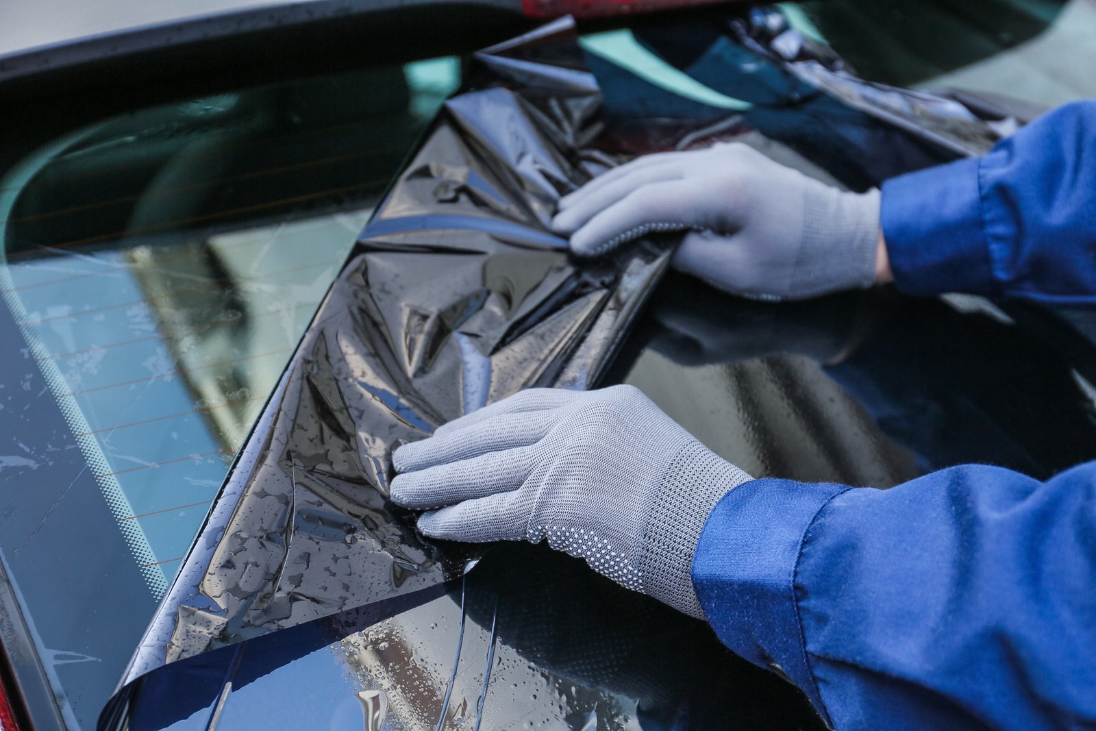 tinted-windshields-auto-glass-regulations-benefits